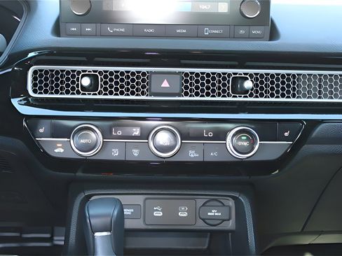 Used 2025 Honda Civic Sport image 19