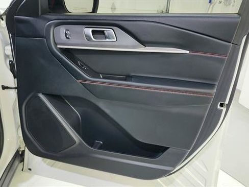 Used 2025 Ford Explorer ST-Line RWD image 27