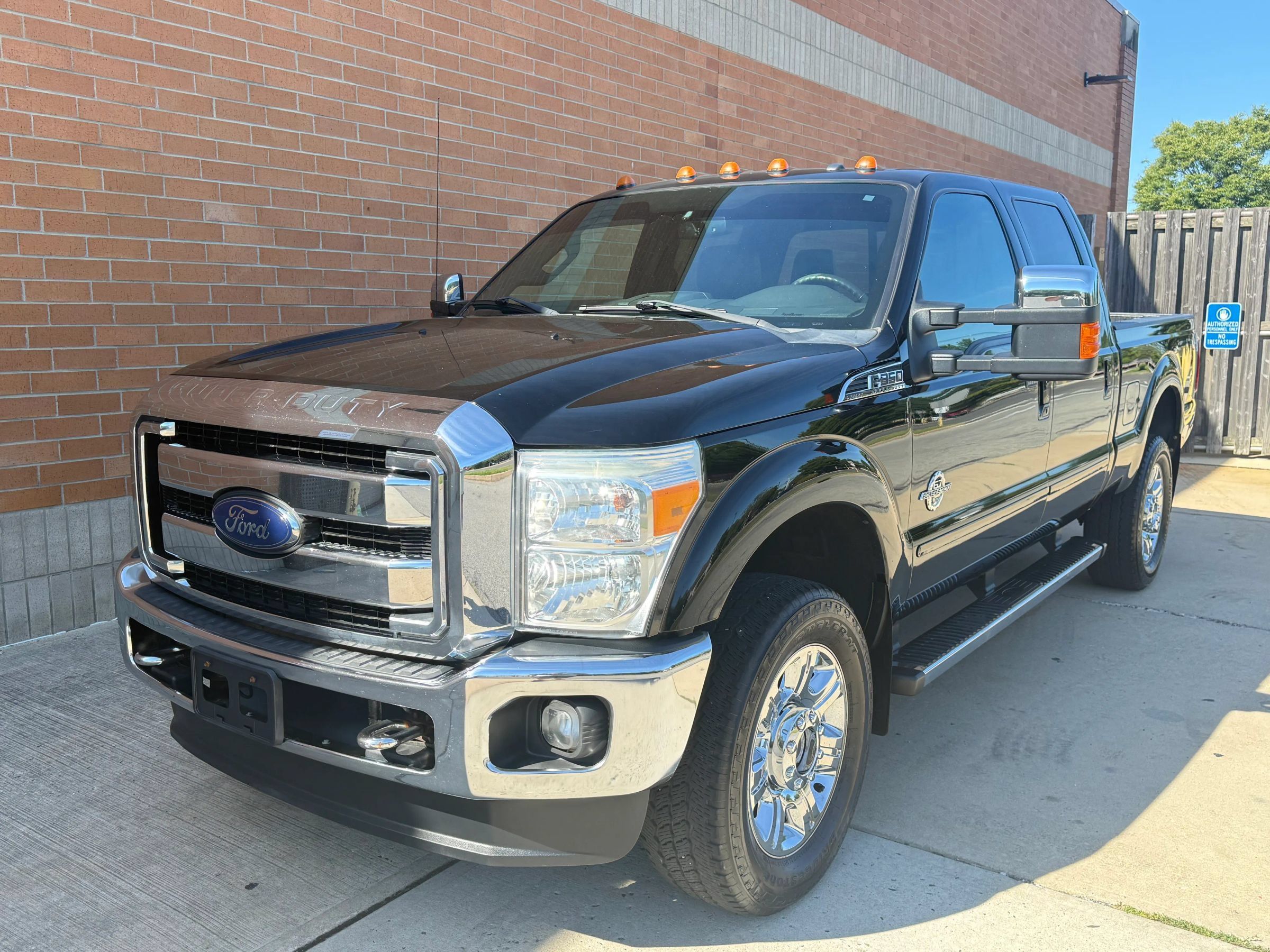 Used 2016 Ford F350 Lariat w/ Lariat Ultimate Package AWD/4WD image 3