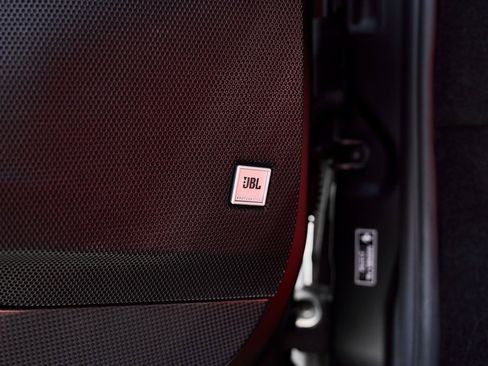 Used 2023 Ferrari SF90 Stradale image 45