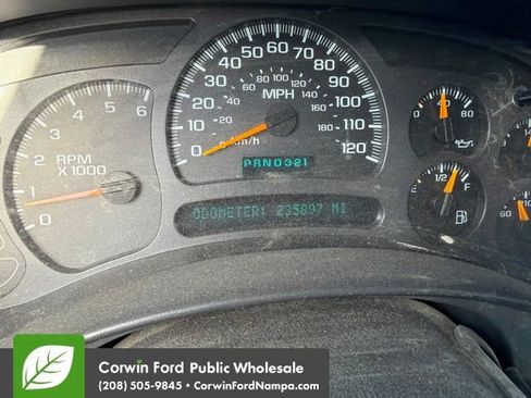 Used 2004 GMC Yukon XL SLE w/ Cargo Package AWD/4WD image 11
