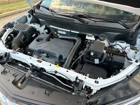 Used 2023 Chevrolet Equinox LT image 24