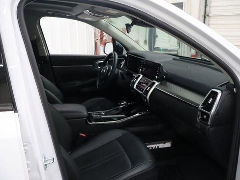 Used 2021 Kia Sorento SX image 31