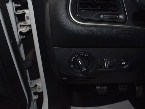 Used 2018 Dodge Challenger R/T Scat Pack w/ Dynamics Package image 18