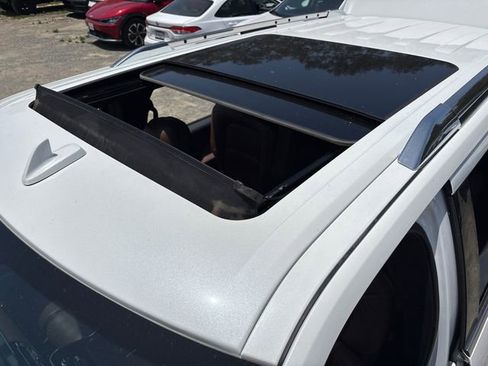 Used 2022 Lincoln Navigator Reserve AWD/4WD image 7