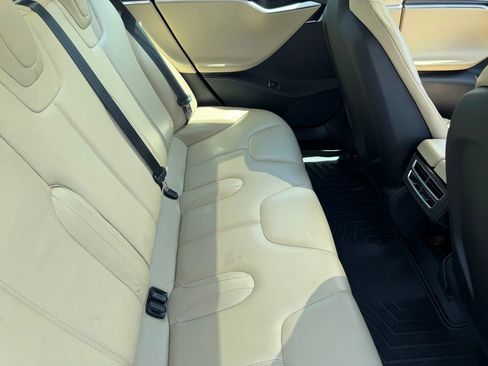 Used 2014 Tesla Model S RWD image 30