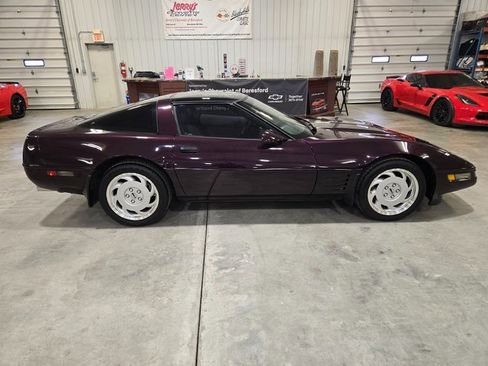 Used 1992 Chevrolet Corvette Coupe image 6