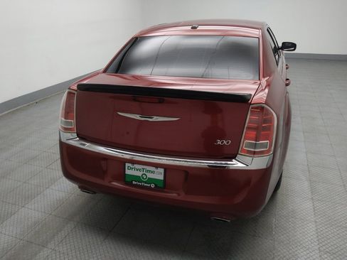 Used 2014 Chrysler 300 w/ Driver Convenience Group RWD image 7
