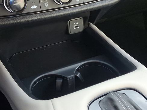 Used 2024 Honda HR-V LX image 23