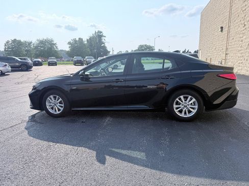 Used 2026 Toyota Camry LE FWD image 2