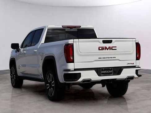 Used 2023 GMC Sierra 1500 AT4 w/ AT4 Premium Package AWD/4WD image 5