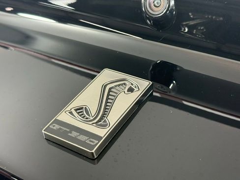 Used 2018 Ford Mustang Shelby GT350 image 12