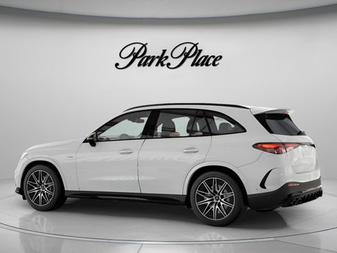 New 2026 Mercedes-Benz GLC 43 AMG 4MATIC image 9