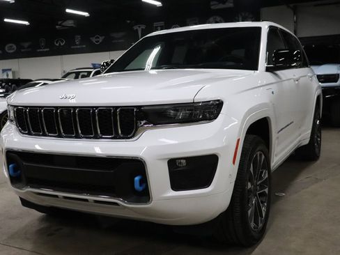 Used 2024 Jeep Grand Cherokee Overland w/ Advanced Protech Group III image 1
