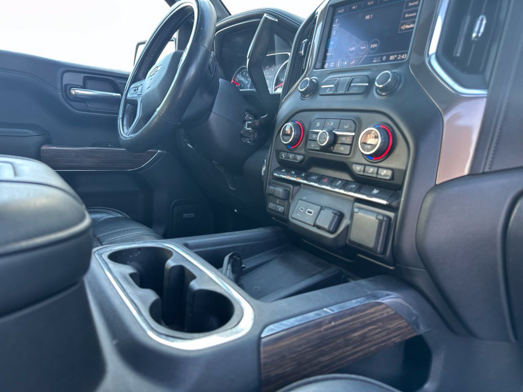 Used 2019 Chevrolet Silverado 1500 High Country AWD/4WD image 34