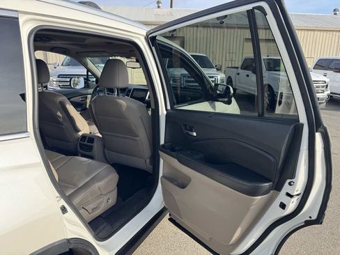 Used 2016 Honda Pilot Touring image 20