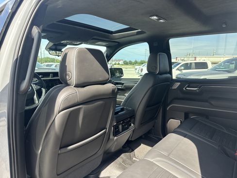 Used 2024 GMC Sierra 1500 AT4X AWD/4WD image 9