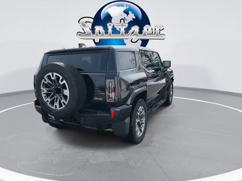New 2026 GMC Hummer EV SUV w/ LPO, Illumination Package image 9