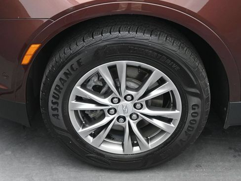 Used 2023 Cadillac XT5 Premium Luxury w/ Technology Package FWD image 4