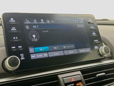 Used 2018 Honda Accord Sport image 15