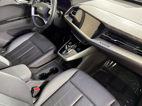 Used 2023 Audi Q4 e-tron Premium Plus w/ Premium Plus RWD image 15