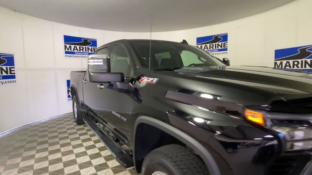 Used 2024 Chevrolet Silverado 2500 LTZ w/ LTZ Convenience Package AWD/4WD image 4