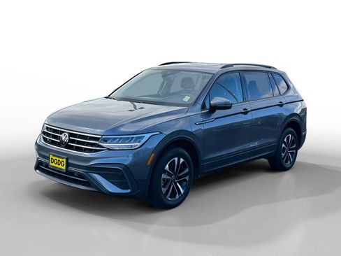 Certified 2023 Volkswagen Tiguan S image 1