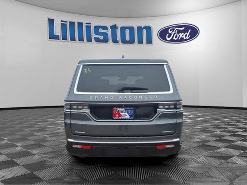 Used 2023 Jeep Grand Wagoneer L Series II image 4