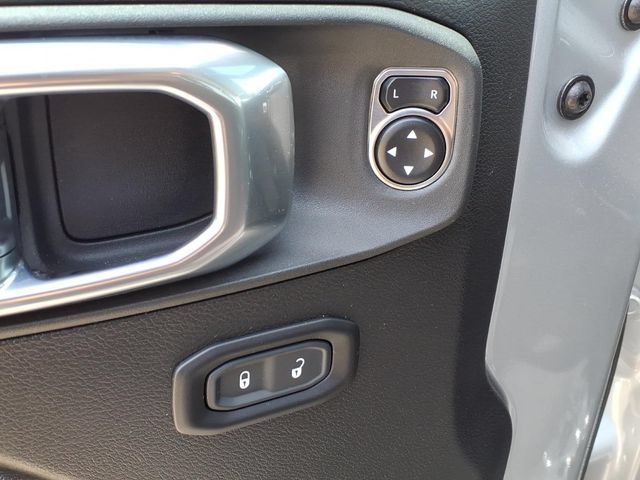 Used 2023 Jeep Gladiator Sport AWD/4WD image 19