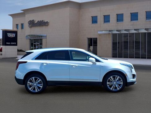 Certified 2024 Cadillac XT5 Premium Luxury AWD/4WD image 4
