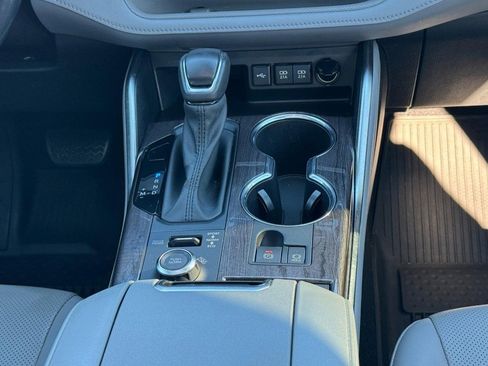 Certified 2021 Toyota Highlander Limited image 16