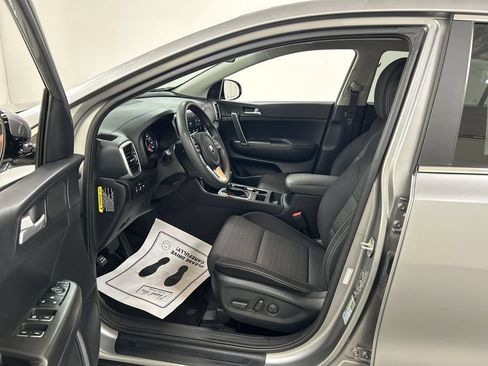 Used 2022 Kia Sportage LX w/ LX AWD Value Edition Package image 9