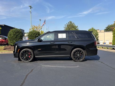 Used 2026 Cadillac Escalade V w/ LPO, ONYX Package AWD/4WD image 15
