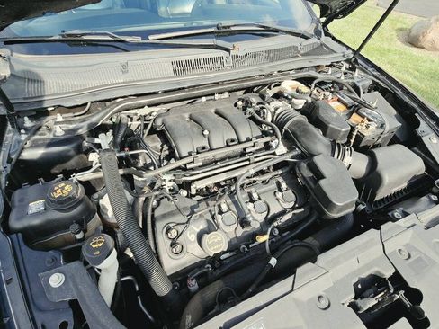 Used 2019 Ford Taurus SEL AWD/4WD image 32