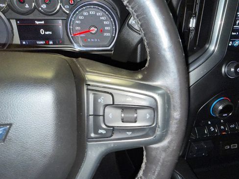 Used 2019 Chevrolet Silverado 1500 LT Trail Boss AWD/4WD image 31