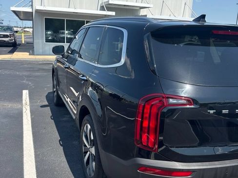Used 2020 Kia Telluride S FWD image 5