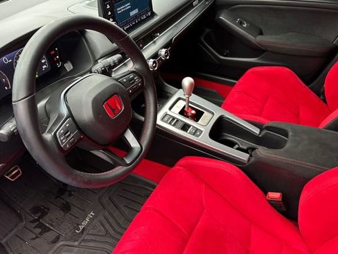 Used 2025 Honda Civic Type R image 4