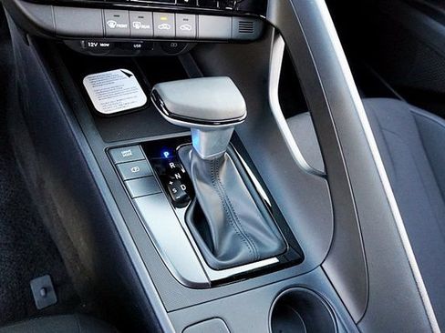 Certified 2026 Hyundai Elantra Sport FWD image 28