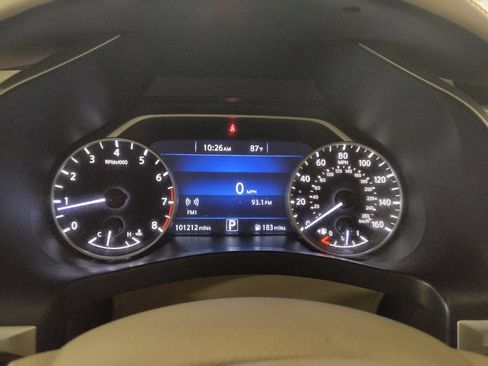 Used 2016 Nissan Murano S FWD image 23