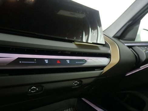 Used 2025 BMW X3 xDrive30i w/ Premium Package image 20