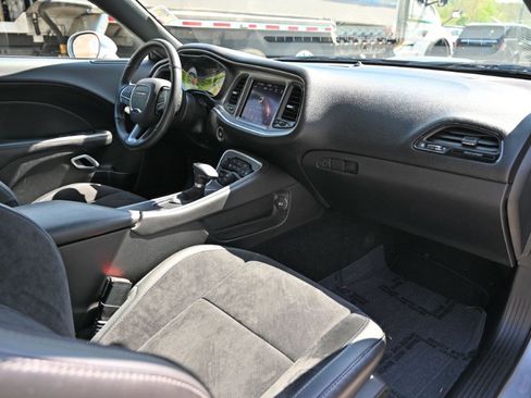 Used 2019 Dodge Challenger R/T Scat Pack w/ Shaker Package RWD image 30