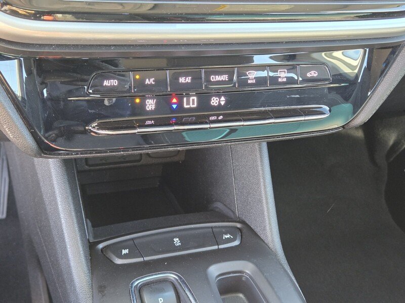 Used 2023 Chevrolet Bolt LT w/ Driver Confidence Package FWD image 21