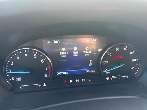 Certified 2022 Ford Explorer XLT w/ Equipment Group 202A AWD/4WD image 18