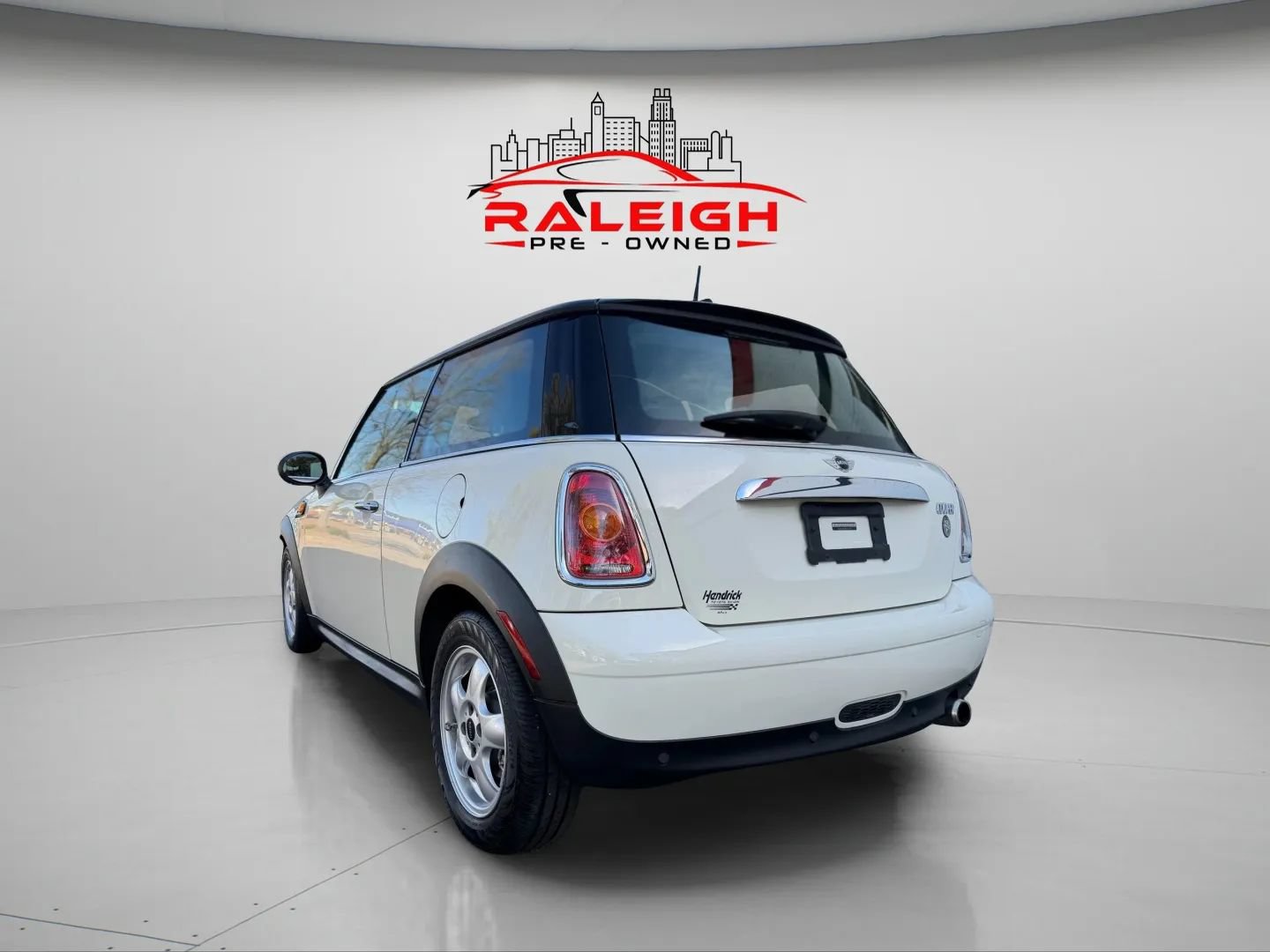 Used 2010 MINI Cooper Hardtop FWD image 7