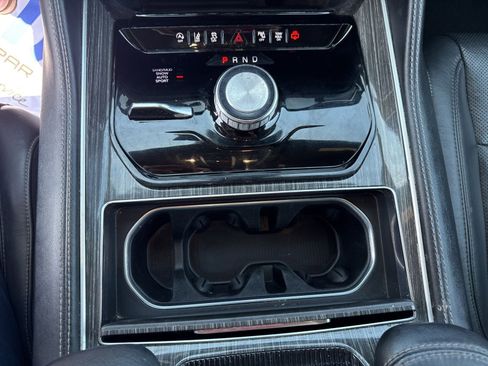 Used 2022 Jeep Wagoneer Series II w/ Premium Group I image 21