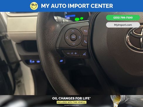 Used 2020 Toyota RAV4 XLE image 16