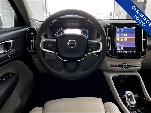 Used 2023 Volvo XC40 B4 Plus w/ Protection Package Premier image 7