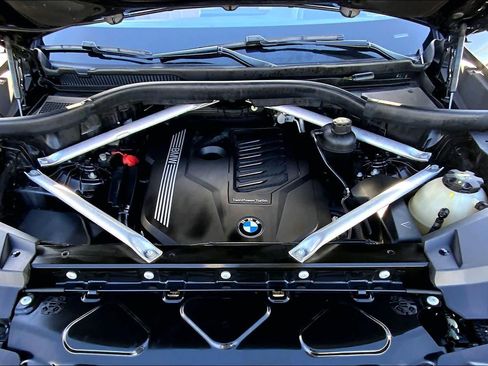 Used 2020 BMW X5 sDrive40i w/ Executive Package image 27