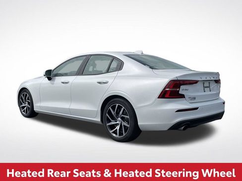 Used 2020 Volvo S60 T6 Momentum AWD/4WD image 5