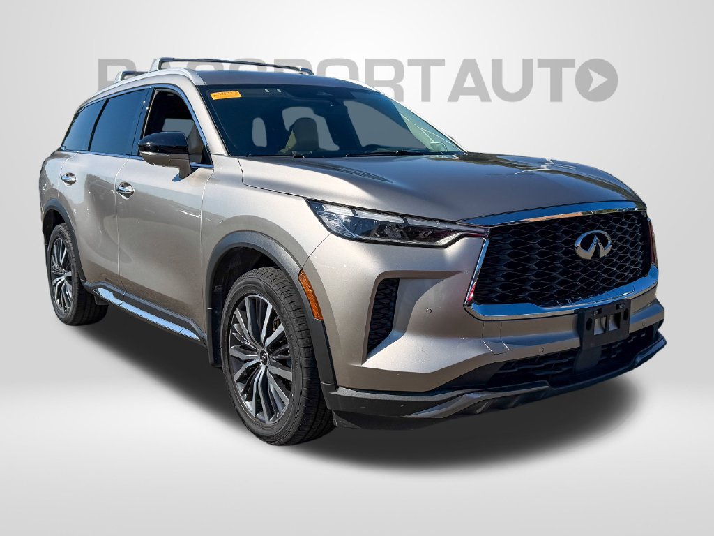 Used 2023 INFINITI QX60 Sensory w/ Vision Package AWD/4WD image 2